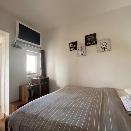 Apartments Hajl คิร์ก ภายนอก รูปภาพ