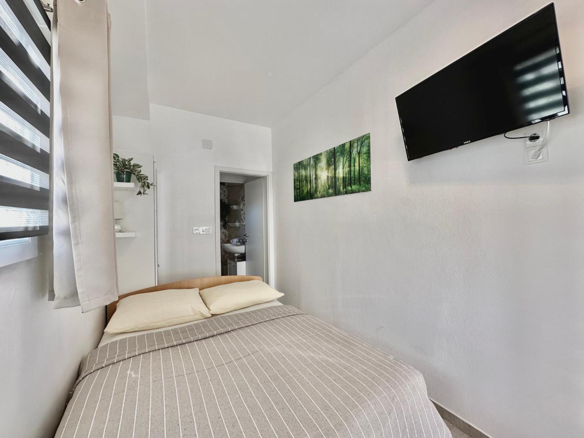 Apartments Hajl คิร์ก ภายนอก รูปภาพ