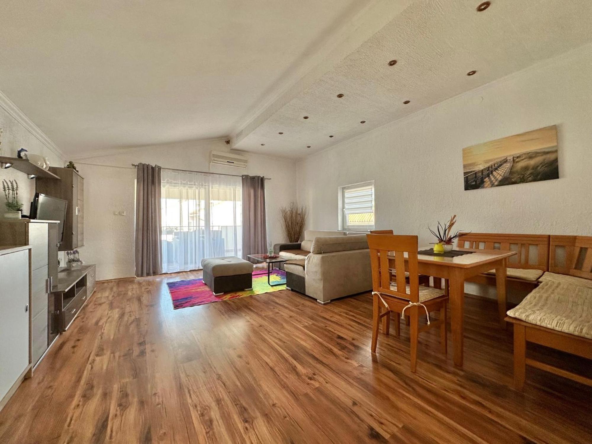 Apartments Hajl คิร์ก ภายนอก รูปภาพ