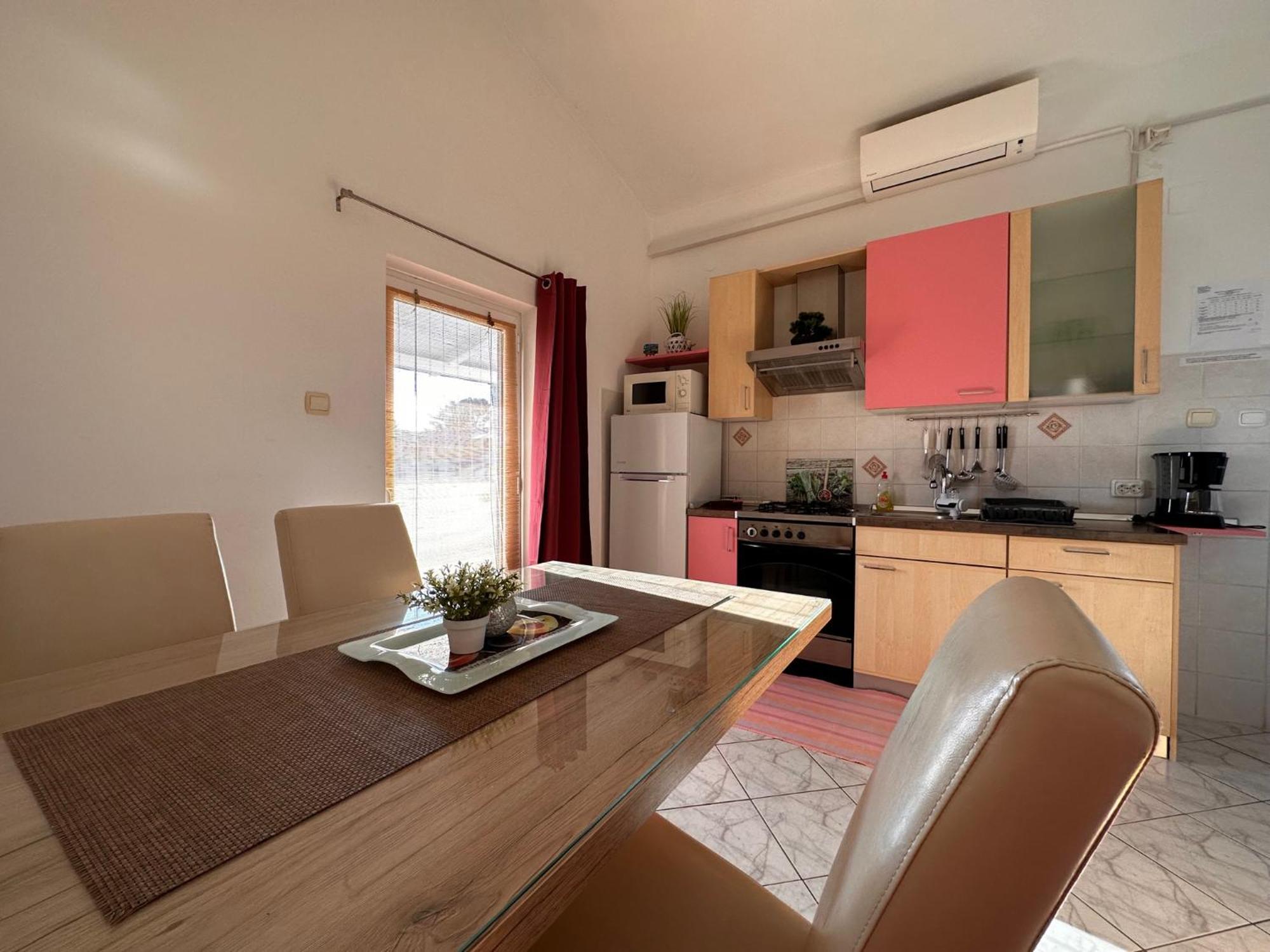 Apartments Hajl คิร์ก ภายนอก รูปภาพ