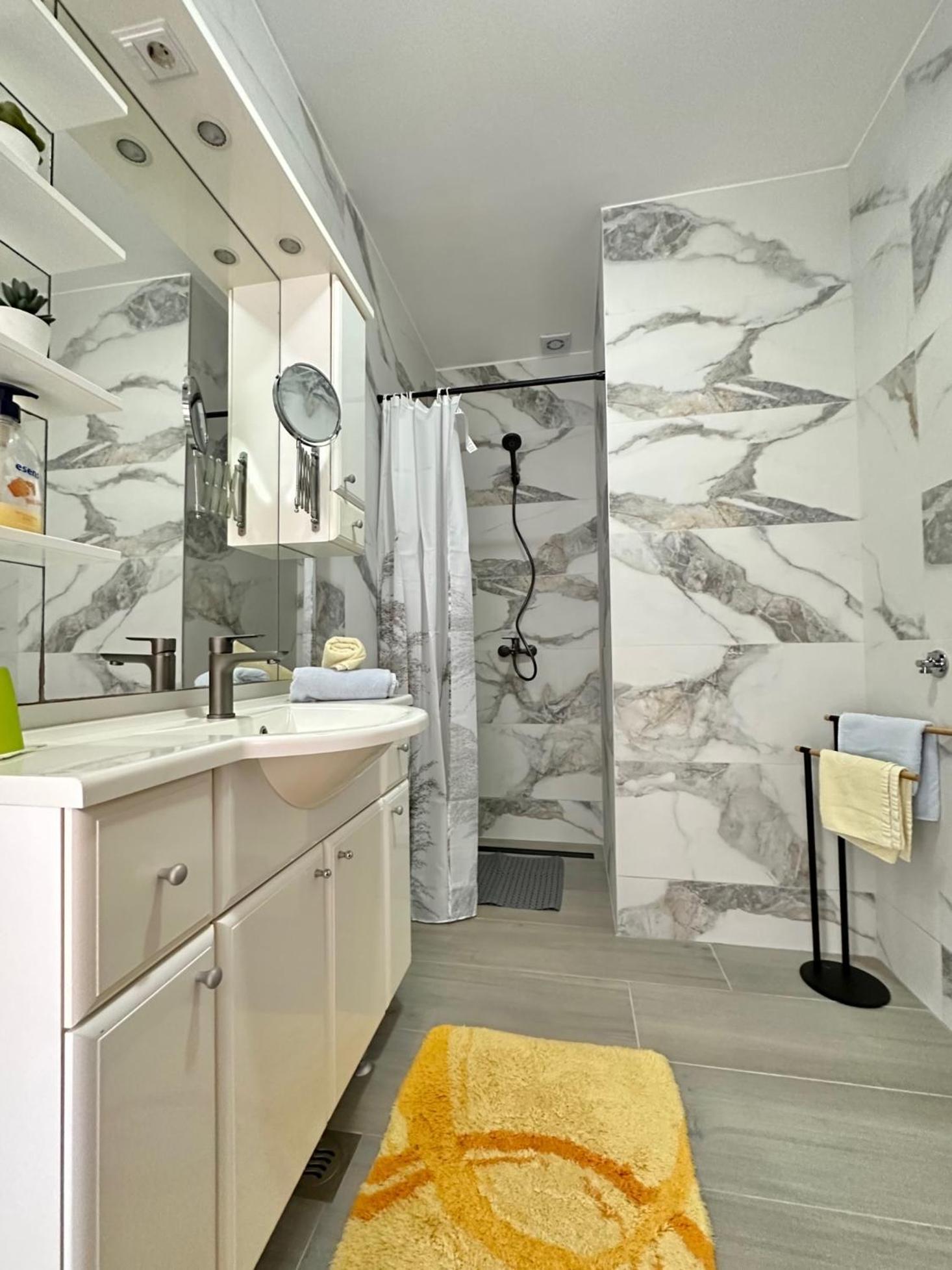 Apartments Hajl คิร์ก ภายนอก รูปภาพ