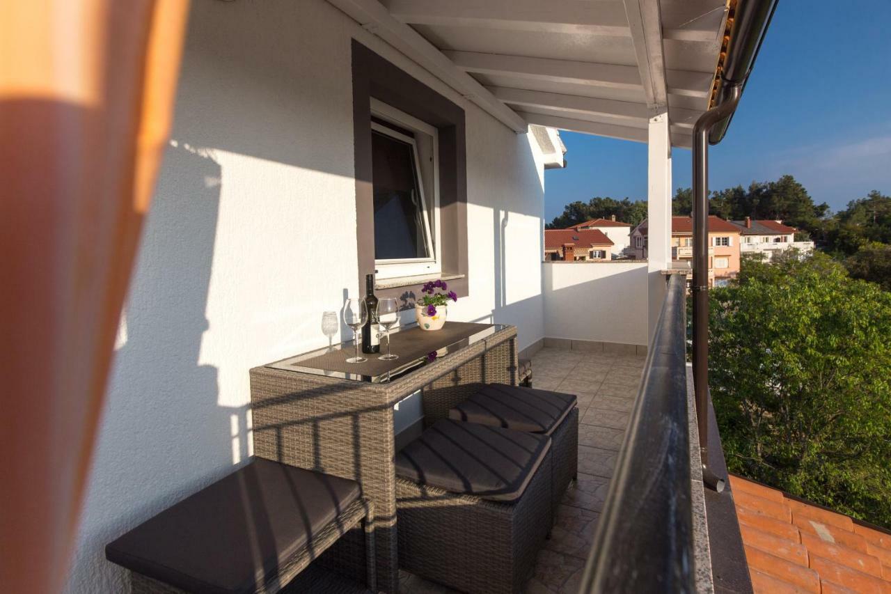 Apartments Hajl คิร์ก ภายนอก รูปภาพ